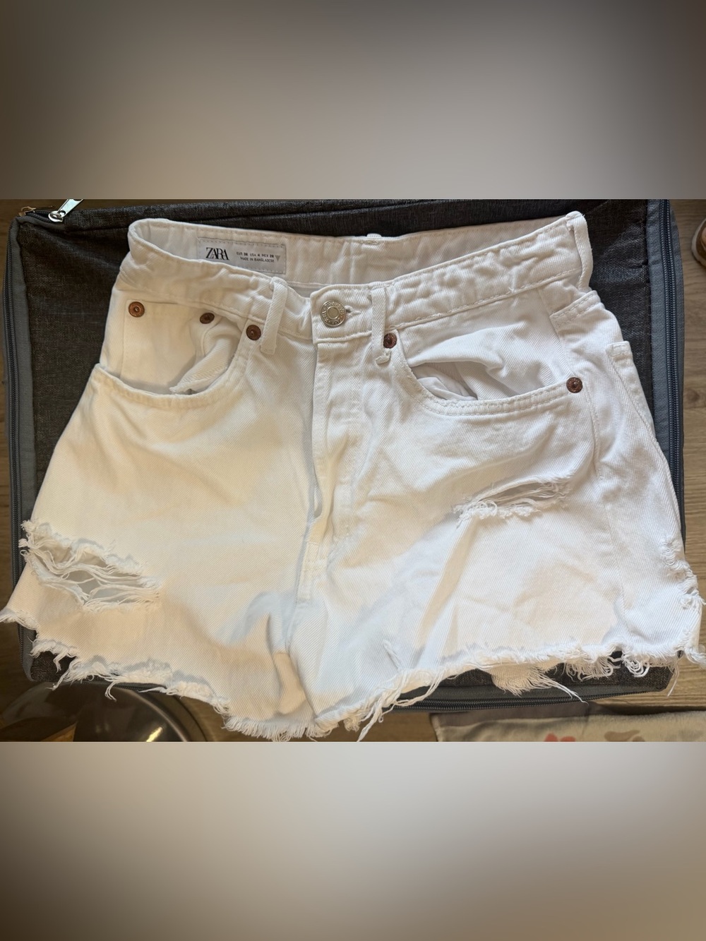 NWOT Zara White Distressed Cutoff Denim Shorts